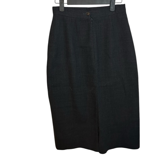 Giorgio Armani Classic Black Wool Pencil Skirt - Picture 2 of 6